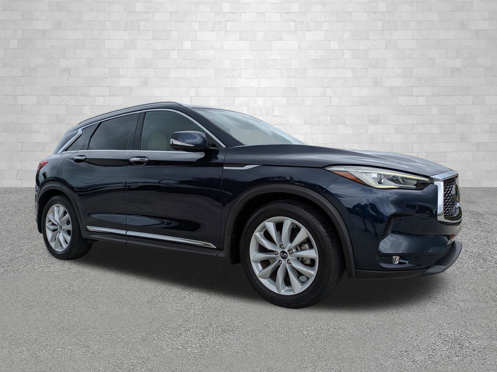 Used 2019 INFINITI QX50 Essential w/ Premium Heat Package image 1