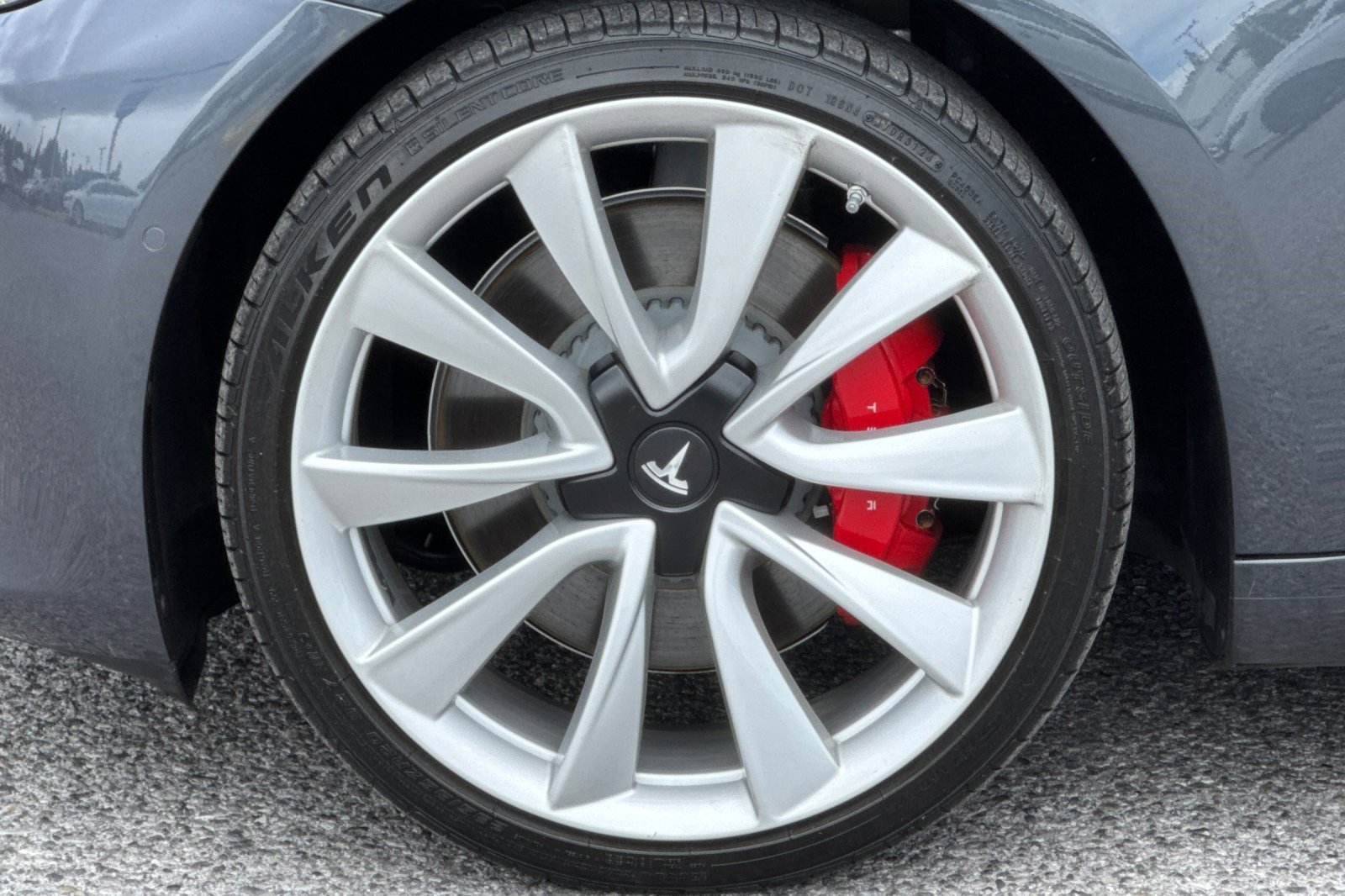 Used 2018 Tesla Model 3 Performance image 11