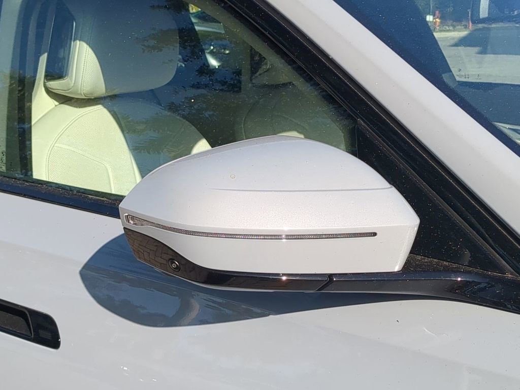 New 2026 BMW 760i xDrive w/ Premium Package image 12