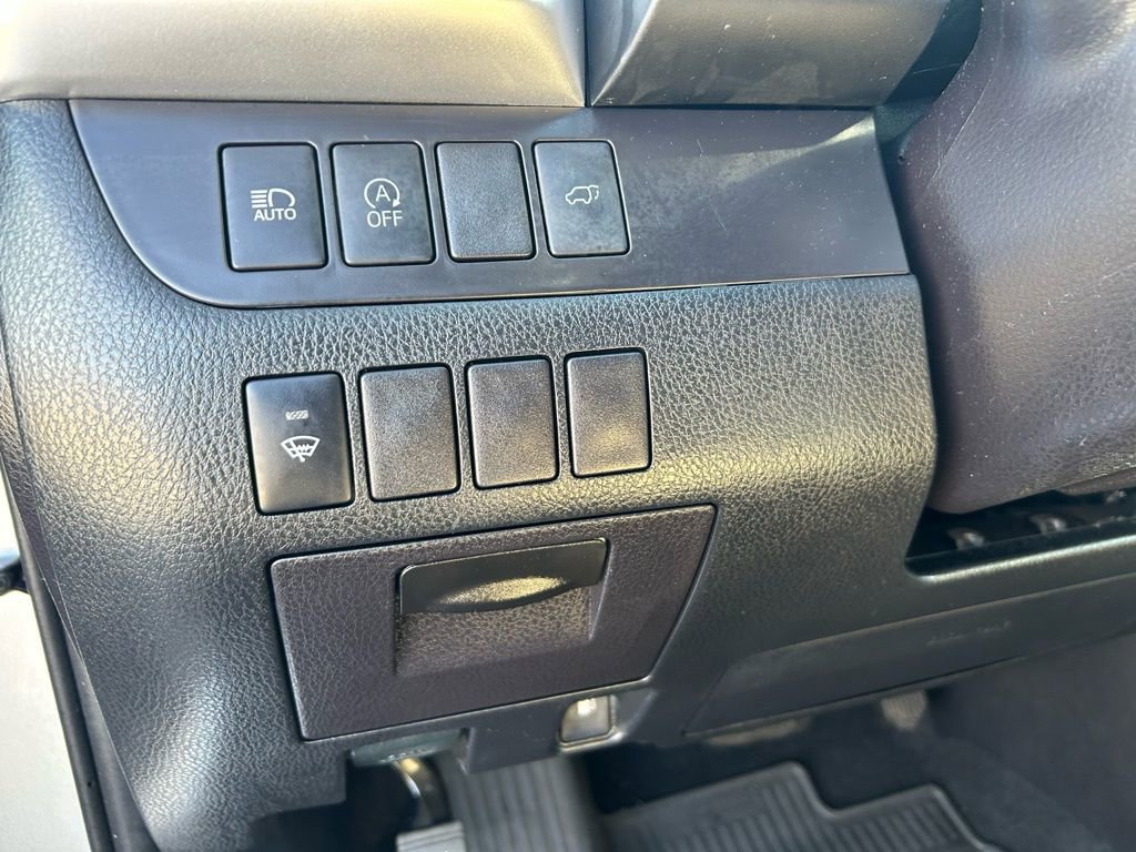 Used 2019 Toyota Highlander XLE image 14