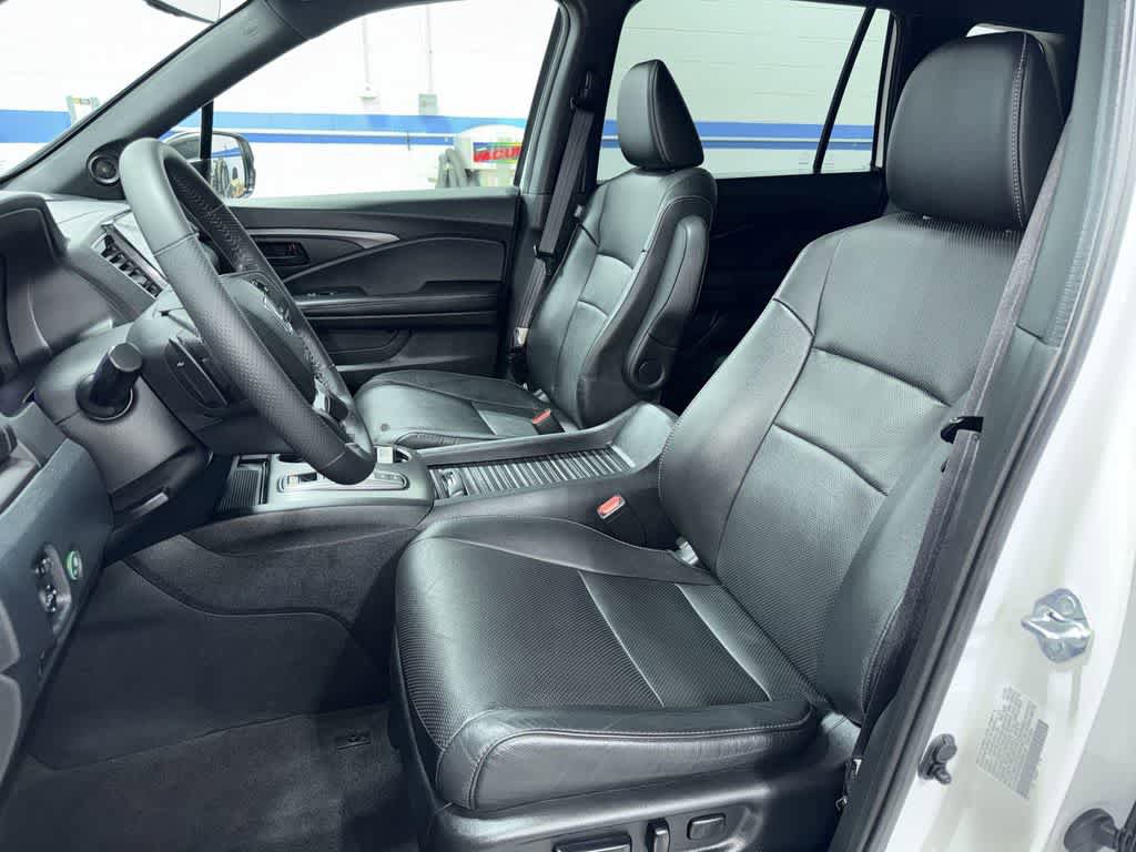 Used 2023 Honda Passport EX-L image 14