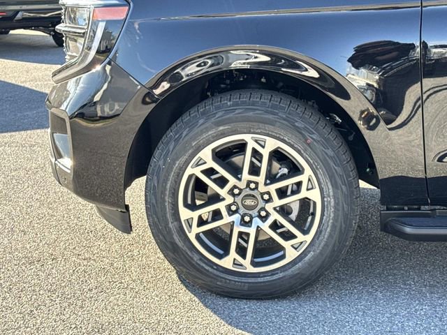New 2025 Ford Expedition Max Active image 8