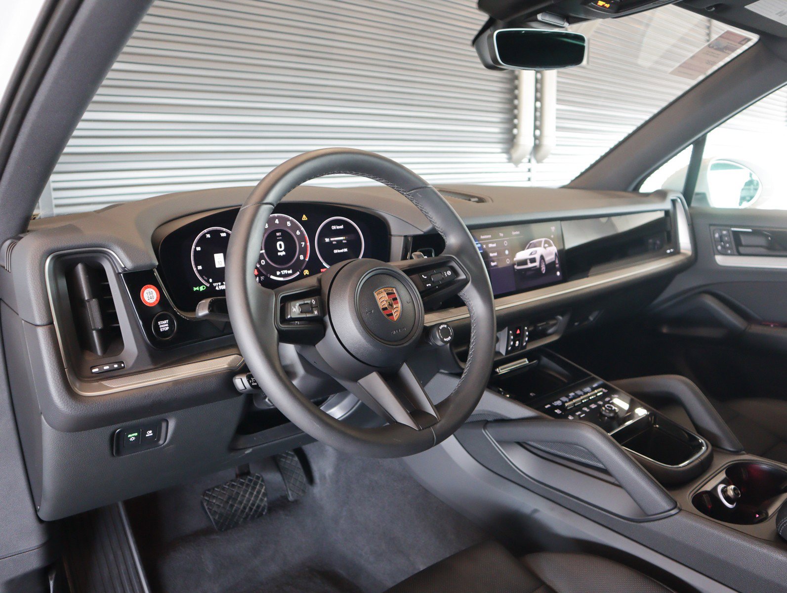 Certified 2026 Porsche Cayenne AWD/4WD image 4