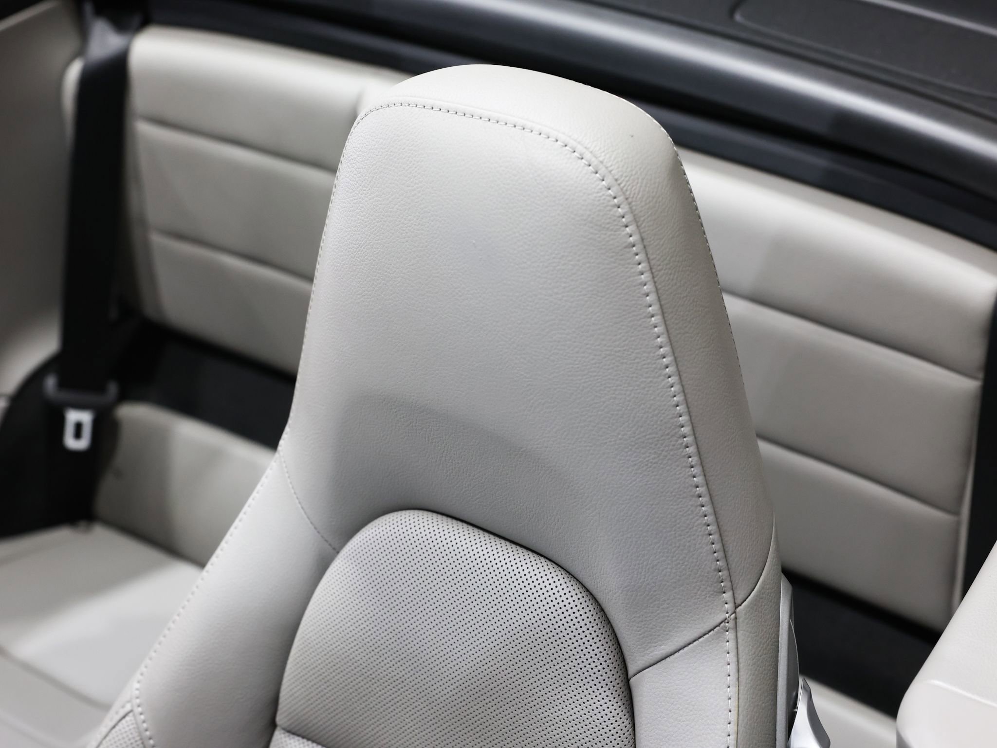 Used 2013 Porsche 911 Carrera image 25