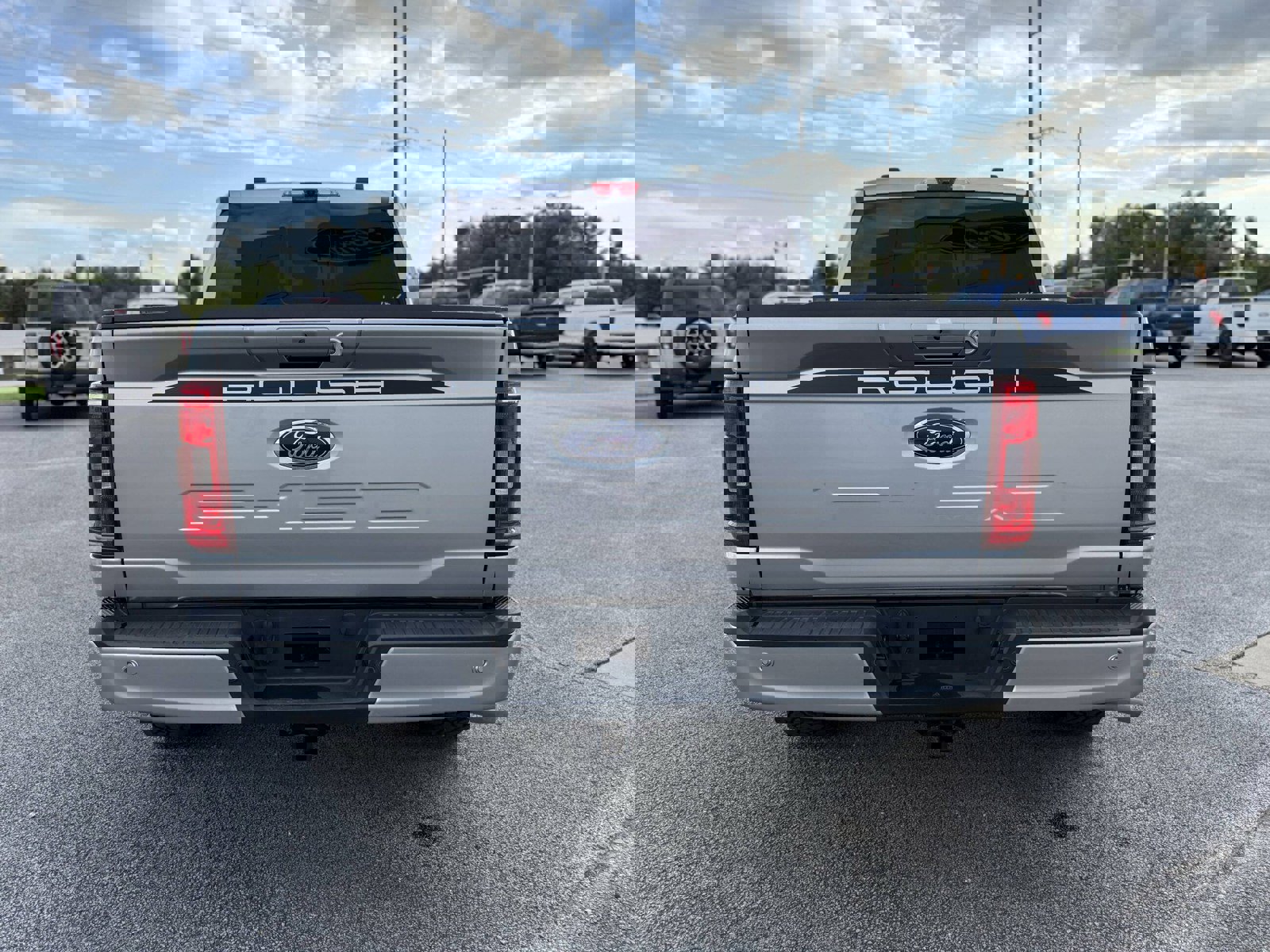 Used 2022 Ford F150 XLT w/ Equipment Group 302A High image 4