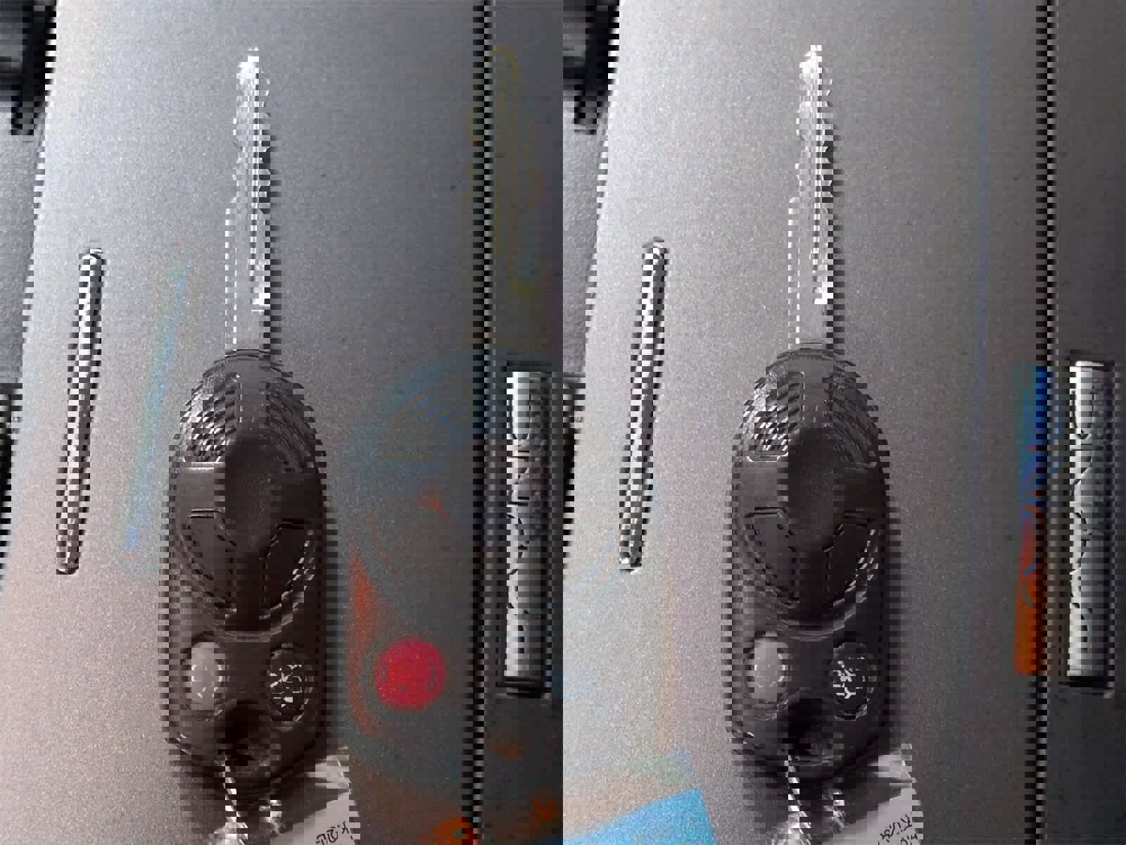 Used 2010 Ford Taurus SEL image 26