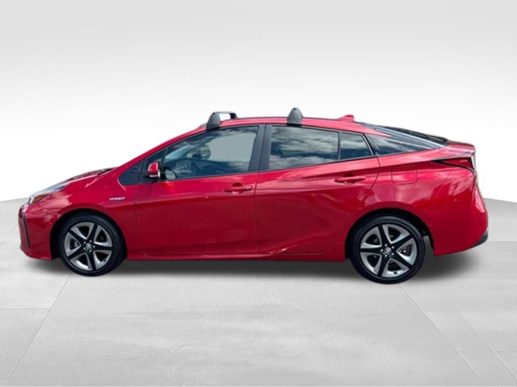 Used 2021 Toyota Prius Limited FWD video 2