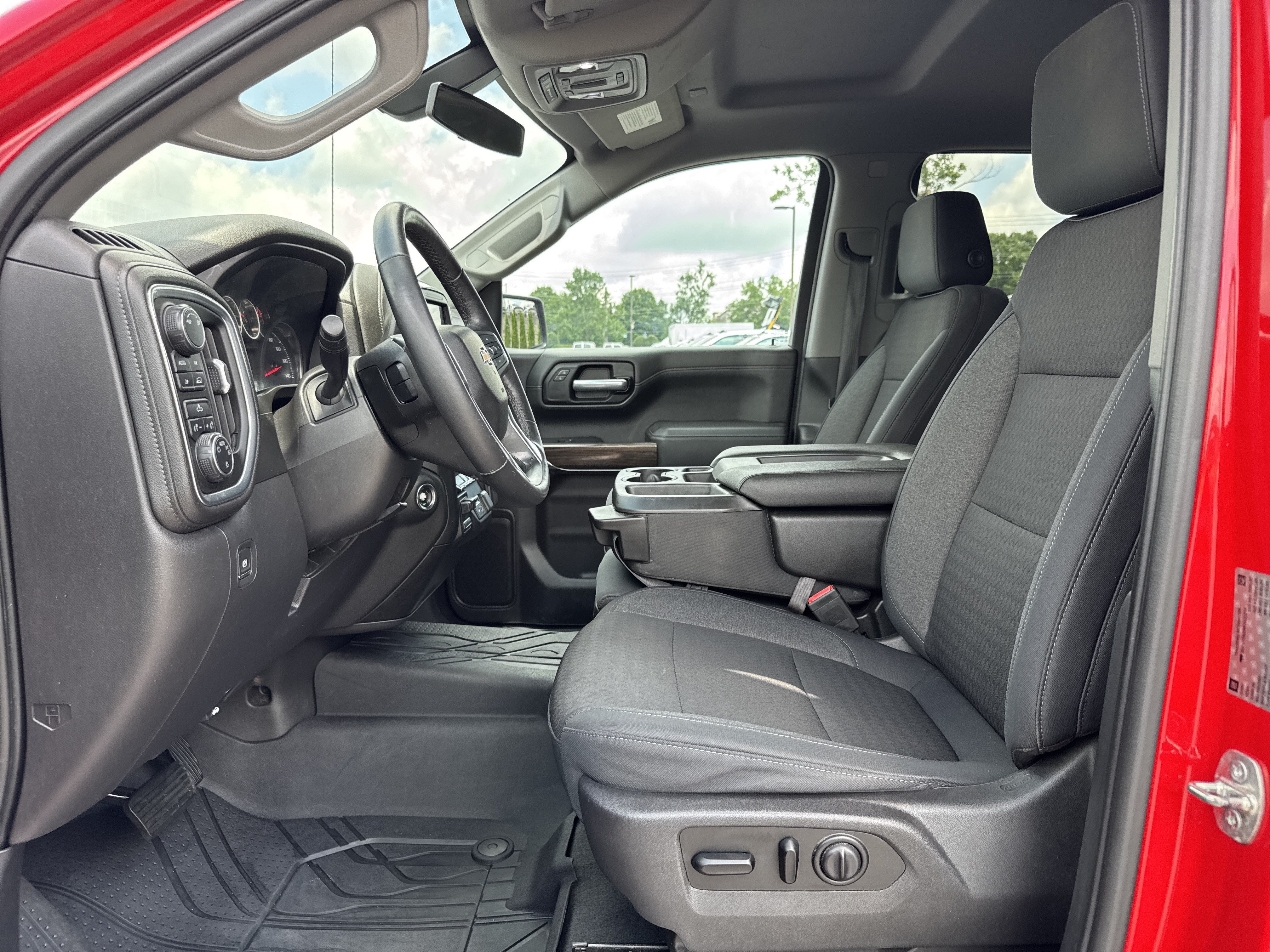 Used 2019 Chevrolet Silverado 1500 LT w/ All-Star Edition AWD/4WD image 16