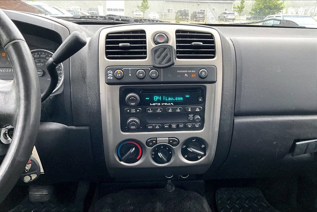Used 2011 GMC Canyon SLE AWD/4WD image 12