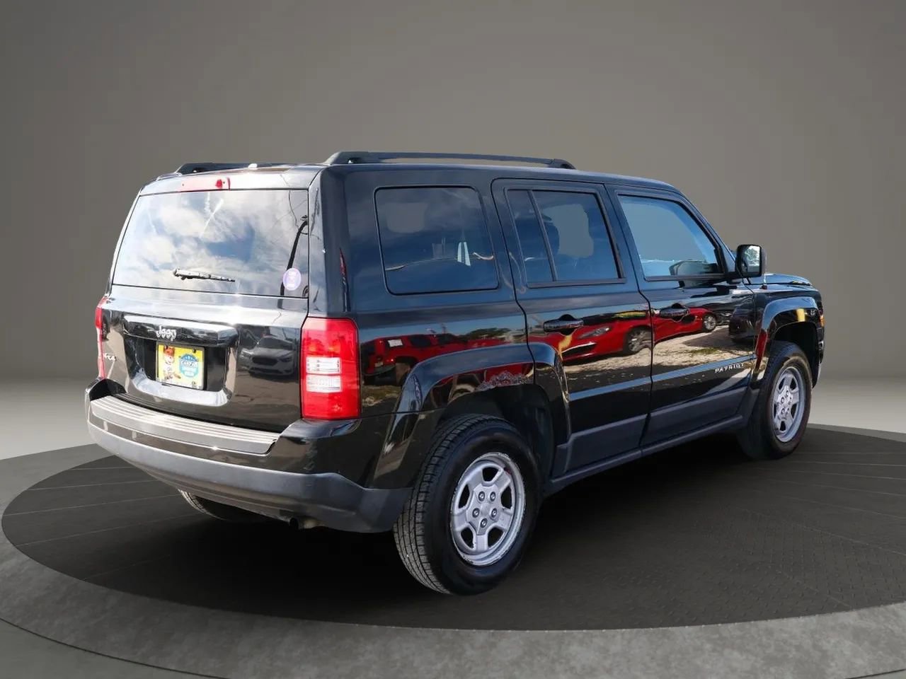 Used 2016 Jeep Patriot Sport w/ Power Value Group image 5