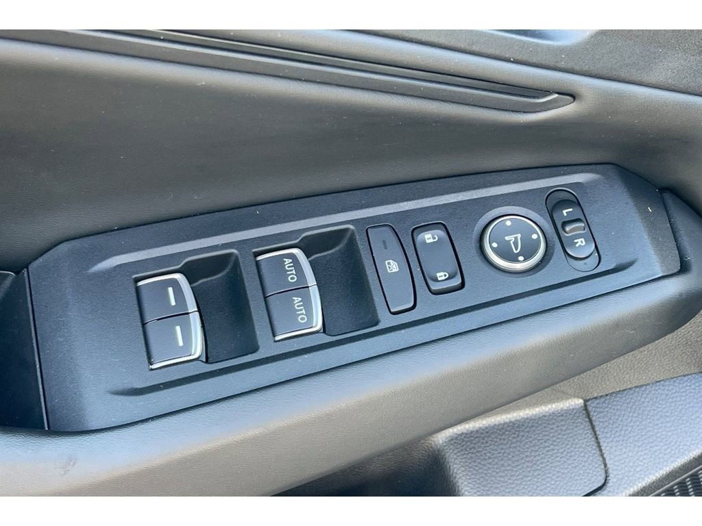 Certified 2023 Honda Accord EX image 4