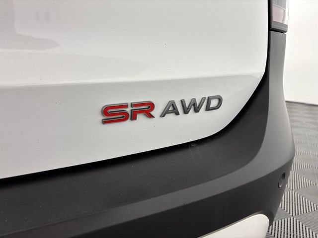 Used 2025 Nissan Kicks SR w/ SR Premium Package AWD/4WD image 12