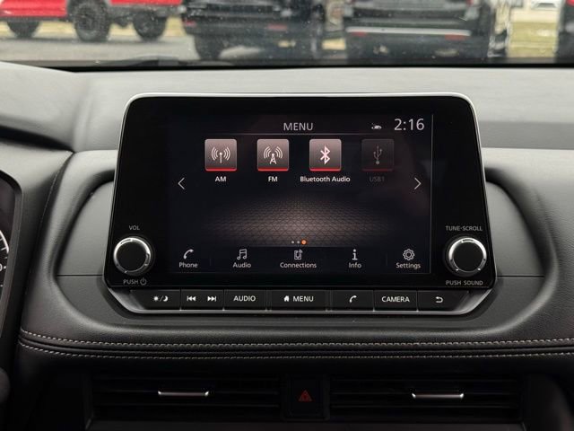 Used 2024 Nissan Rogue SV image 23