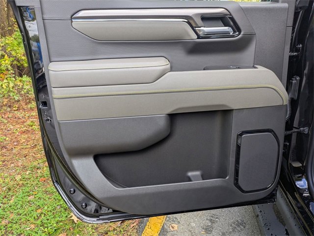 New 2026 Chevrolet Silverado 1500 ZR2 w/ Dark Appearance Package image 26