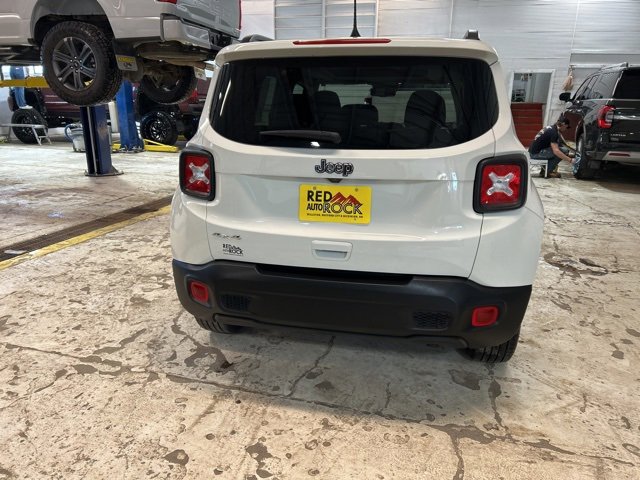 Used 2023 Jeep Renegade Latitude w/ Sun/Sound Group image 6