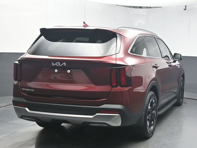 Used 2025 Kia Sorento S FWD image 7