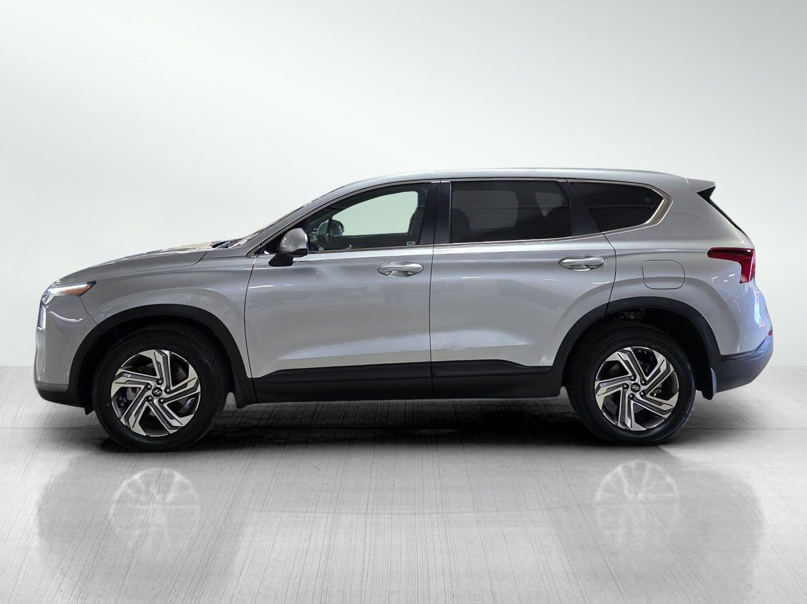 Certified 2023 Hyundai Santa Fe SE FWD image 4