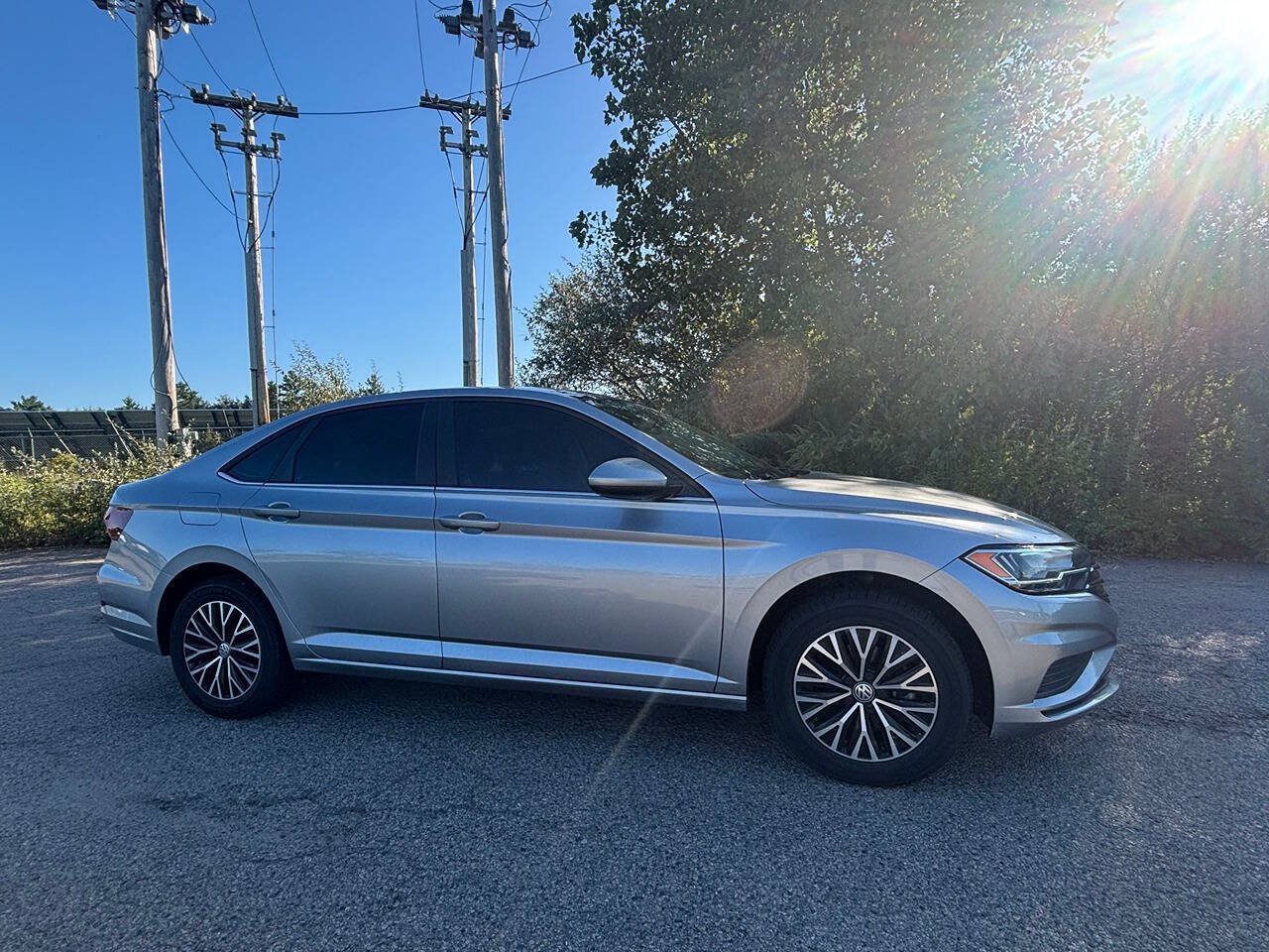 Used 2020 Volkswagen Jetta SE w/ SE Cold Weather Package FWD image 16