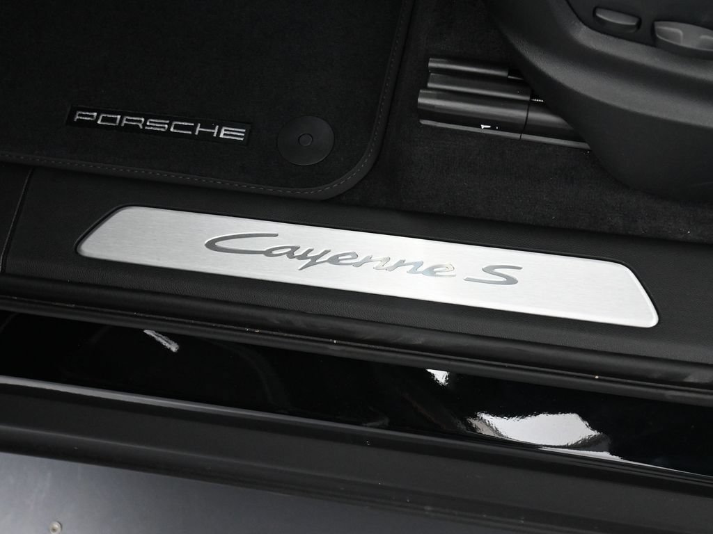 New 2026 Porsche Cayenne S AWD/4WD image 16