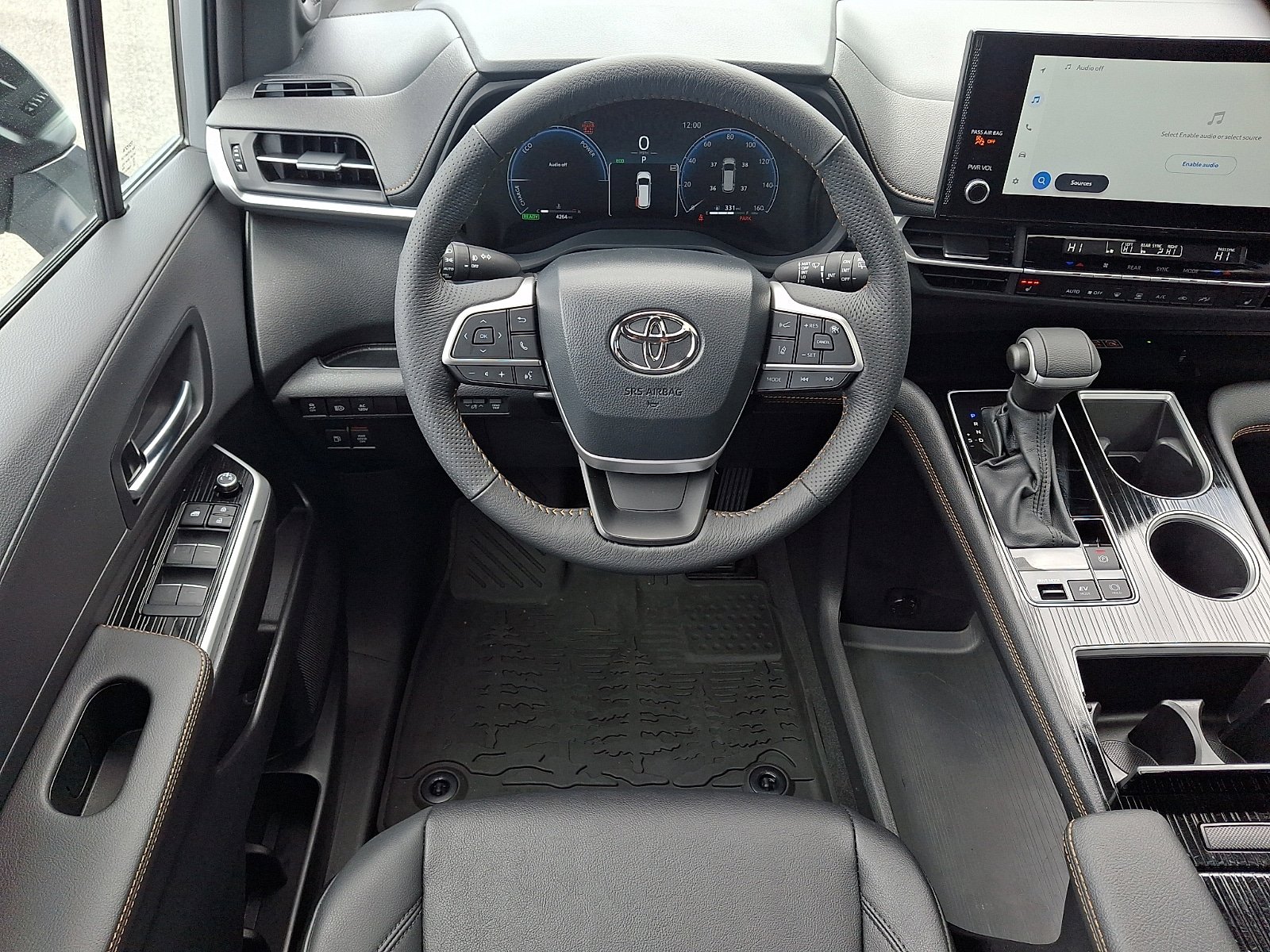 Used 2026 Toyota Sienna XLE Woodland Edition AWD/4WD image 12