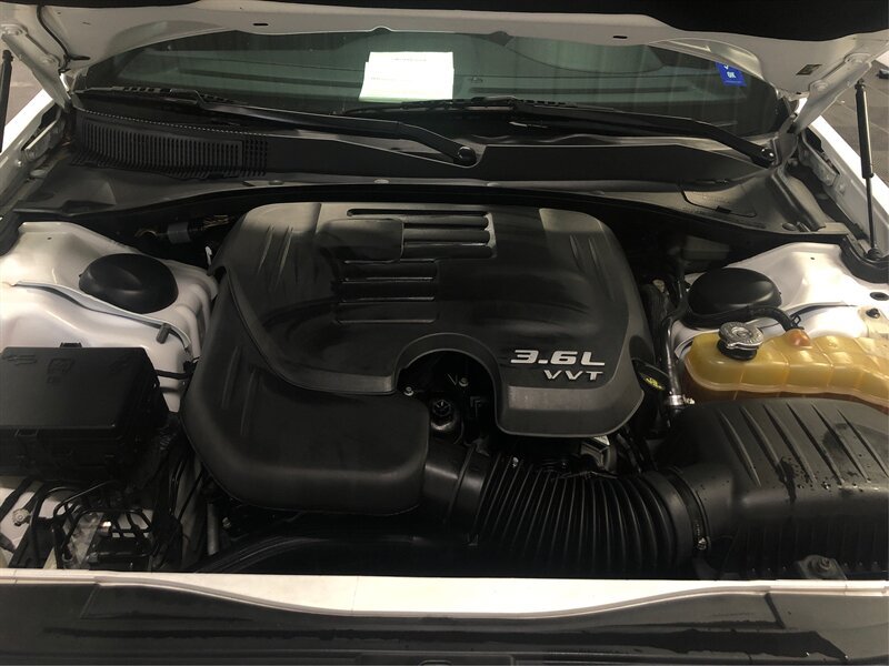 Used 2014 Chrysler 300 S AWD/4WD image 11