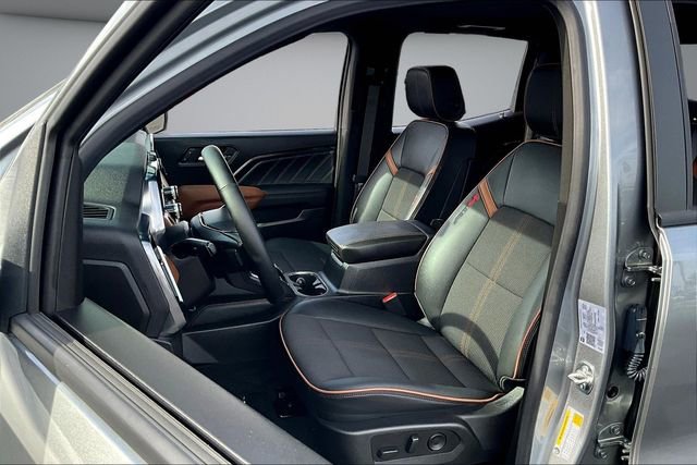 Used 2025 GMC Canyon AT4 image 22