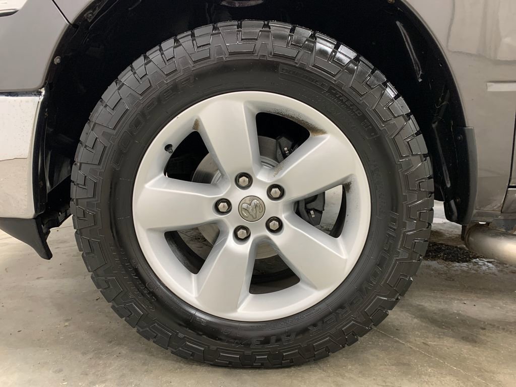 Used 2017 RAM 1500 Classic SLT AWD/4WD video 2