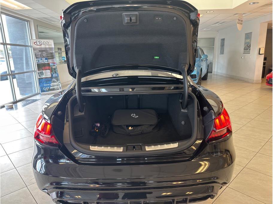 Used 2022 Audi e-tron GT Prestige w/ Prestige Package image 38