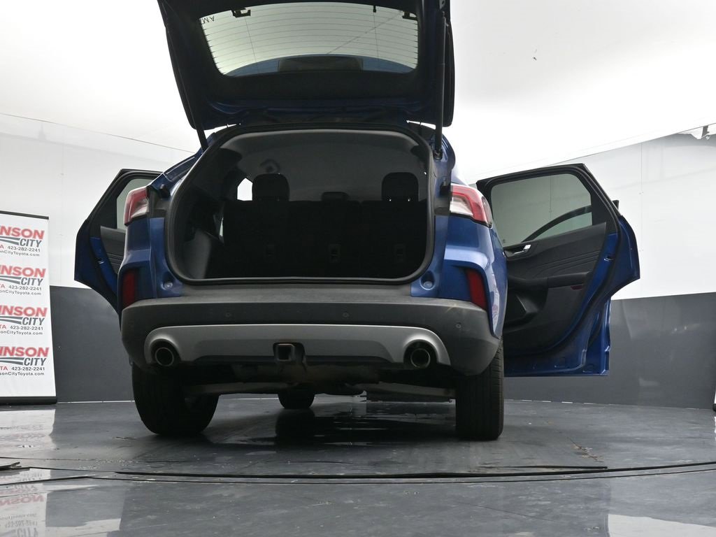 Used 2022 Ford Escape SEL w/ Class II Trailer Tow Package image 29