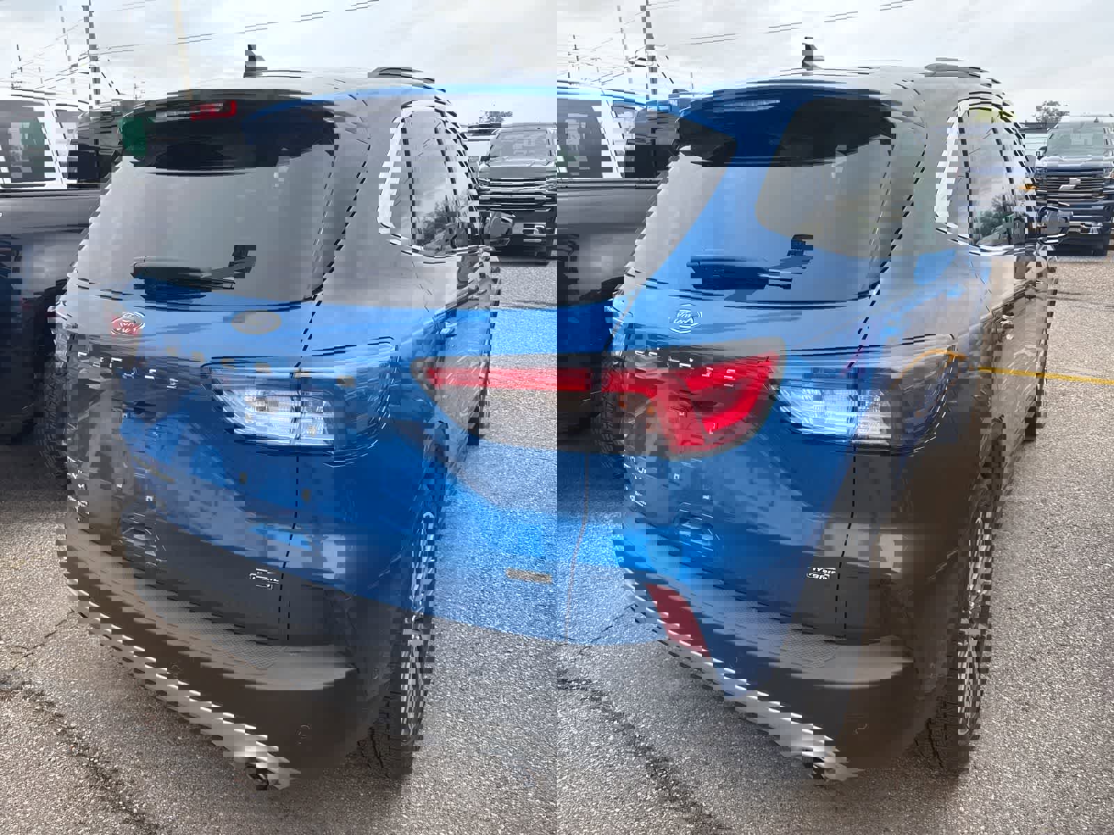 Used 2021 Ford Escape Titanium FWD image 11