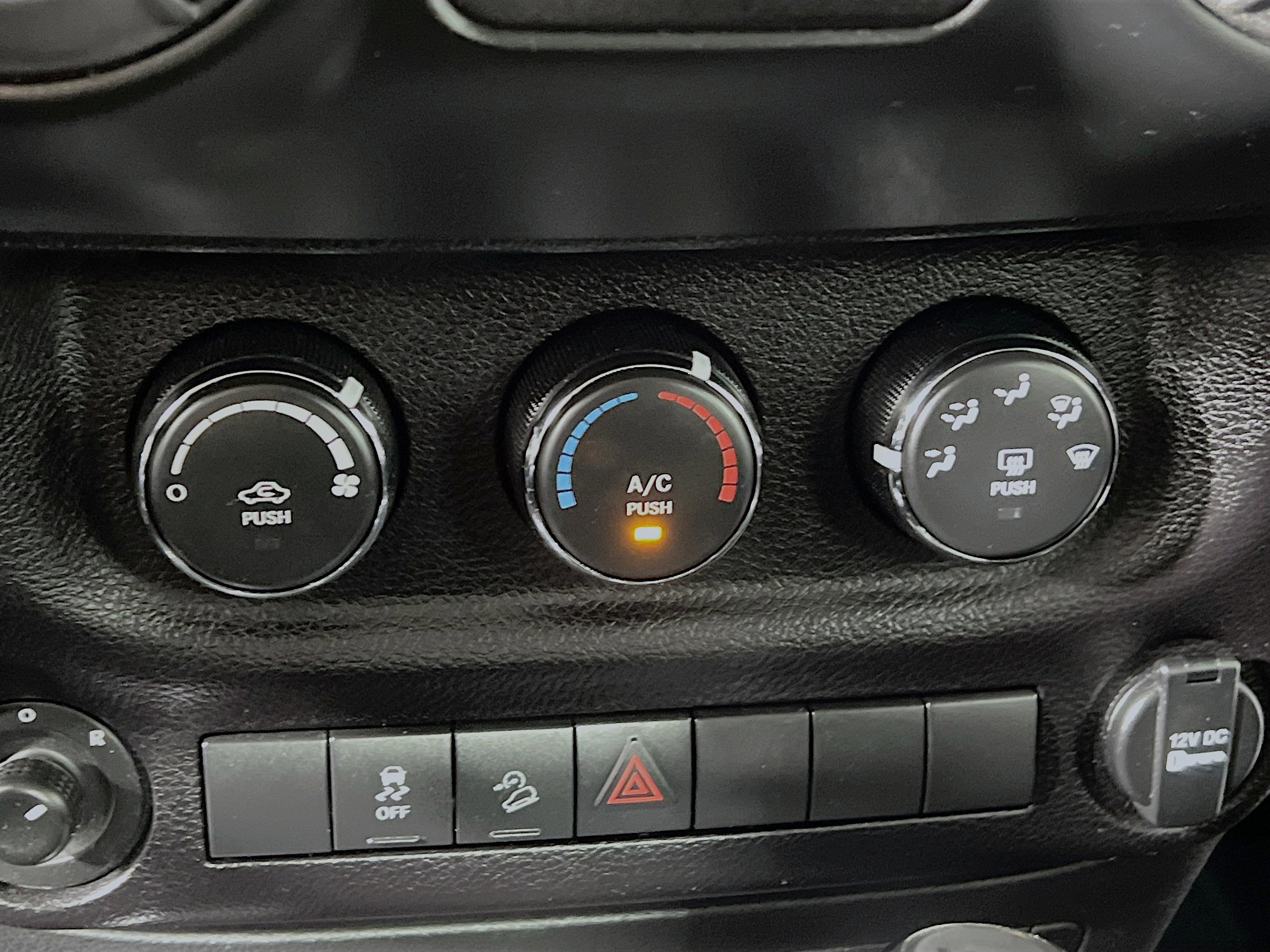 Used 2017 Jeep Wrangler Sport image 24