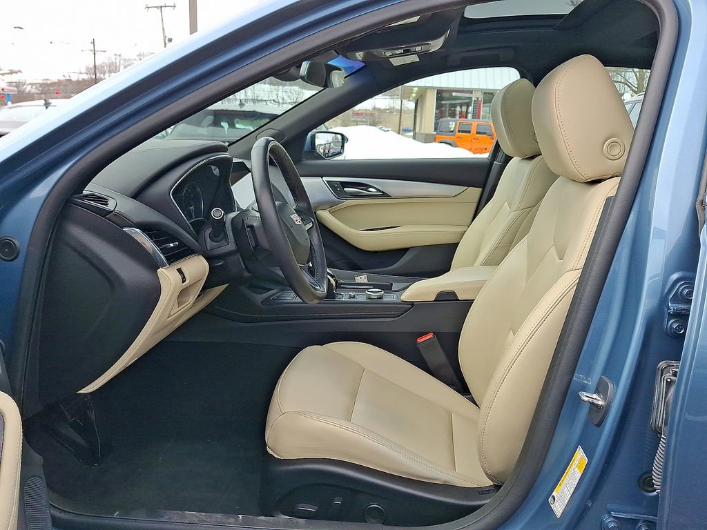 Used 2023 Cadillac CT5 Luxury w/ Sun And Sound Package image 3