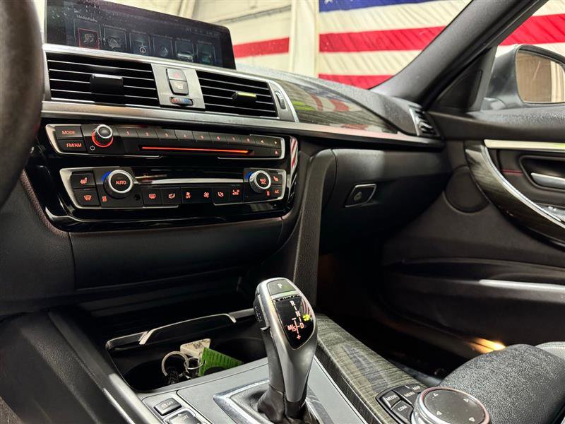 Used 2017 BMW 330i xDrive Sedan image 21
