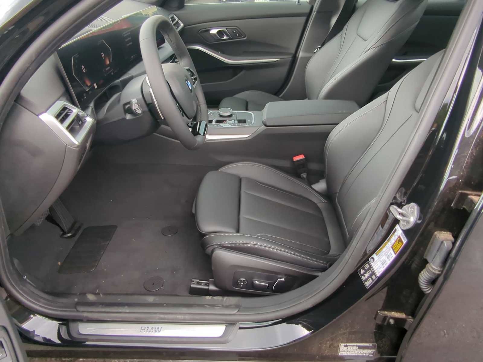 Used 2025 BMW 330i xDrive Sedan w/ Convenience Package image 17