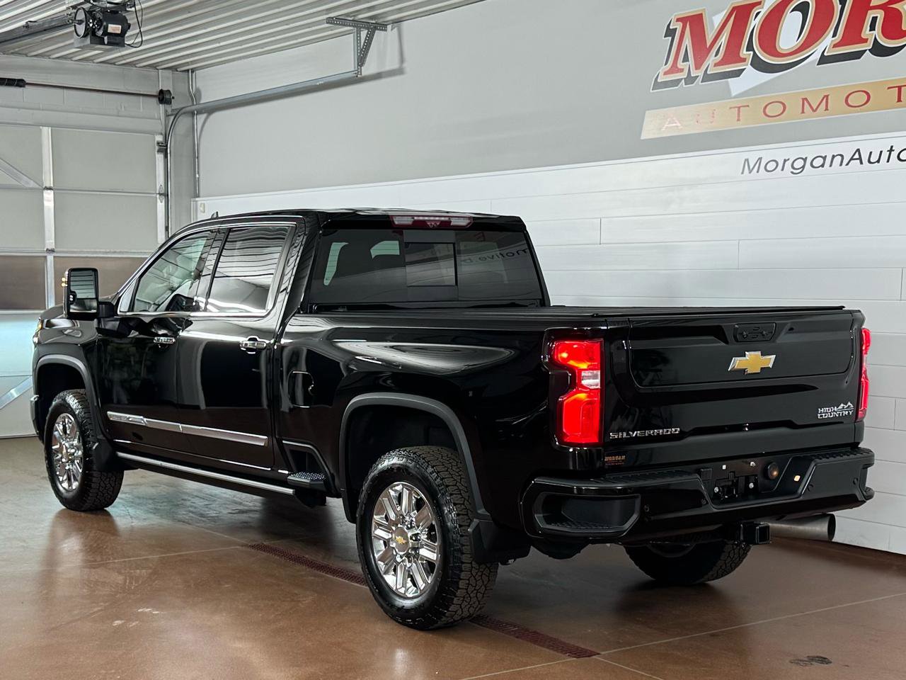 Used 2024 Chevrolet Silverado 2500 High Country w/ Technology Package image 6