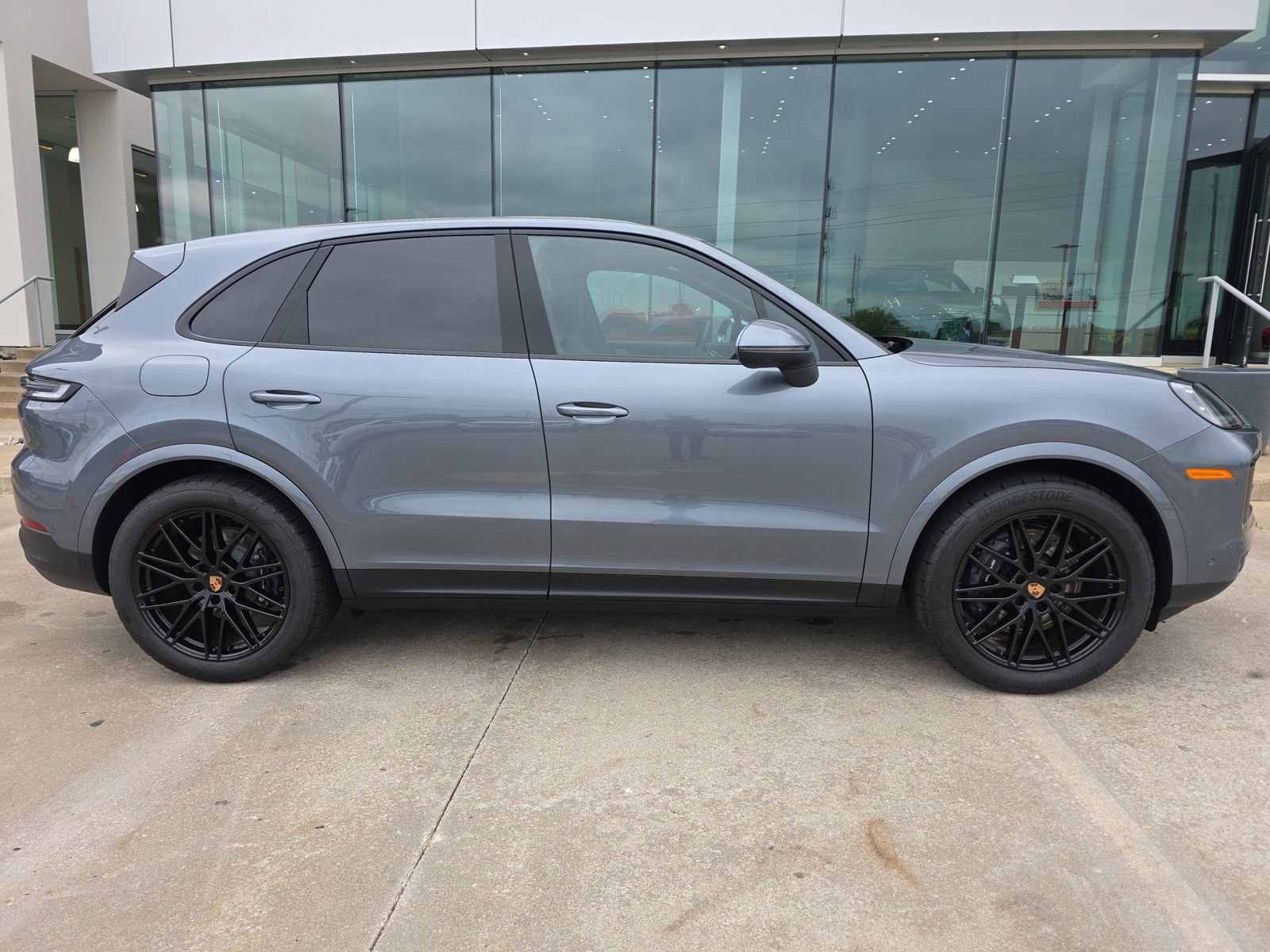 New 2026 Porsche Cayenne AWD/4WD image 8