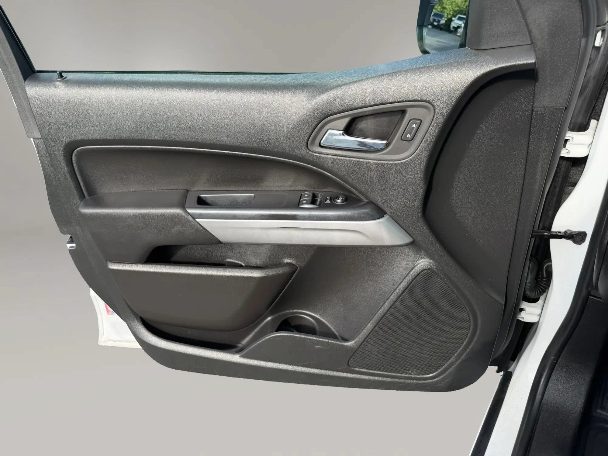 Used 2022 Chevrolet Colorado LT w/ Fleet Safety Package RWD image 11