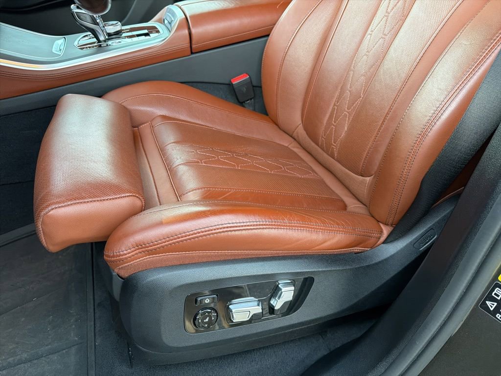 Used 2022 BMW X5 xDrive40i w/ M Sport Package image 21