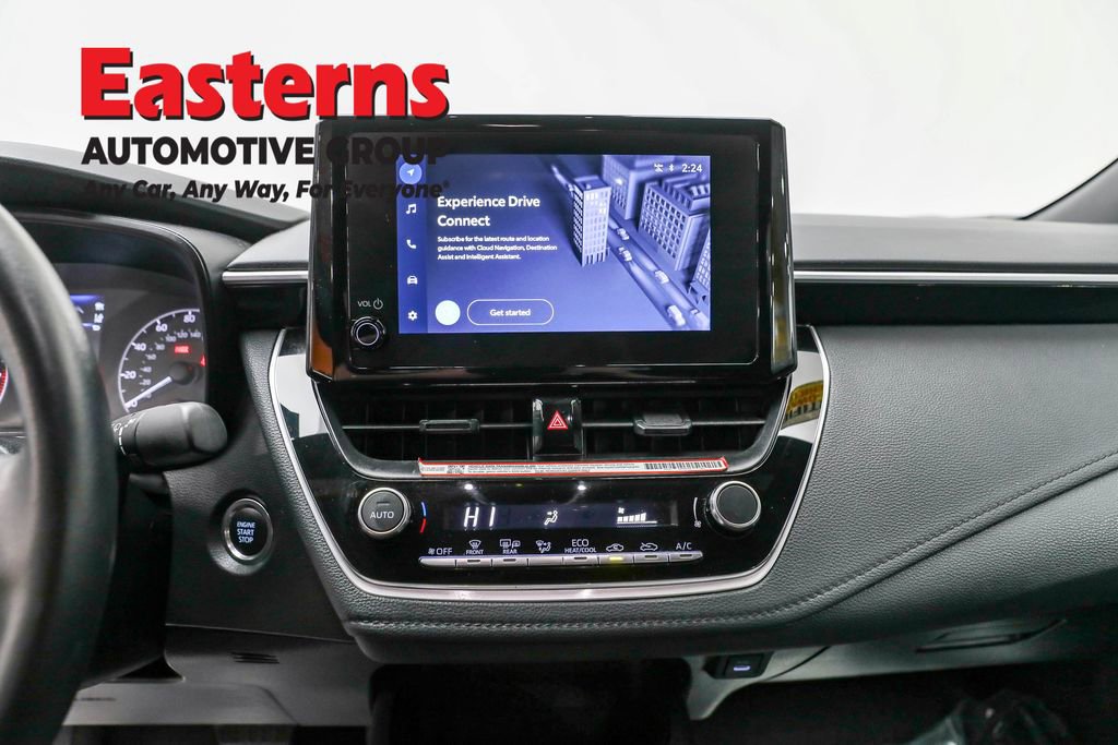 Used 2025 Toyota Corolla SE image 12