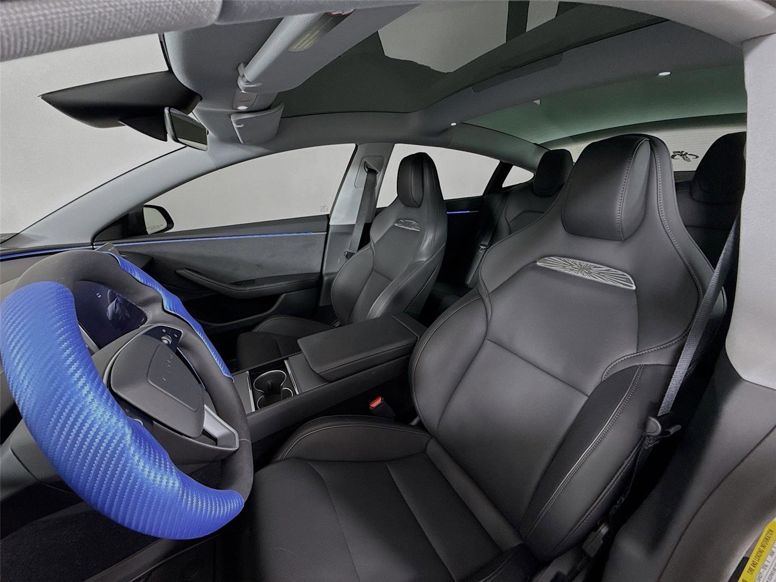 Used 2025 Tesla Model 3 Performance image 2