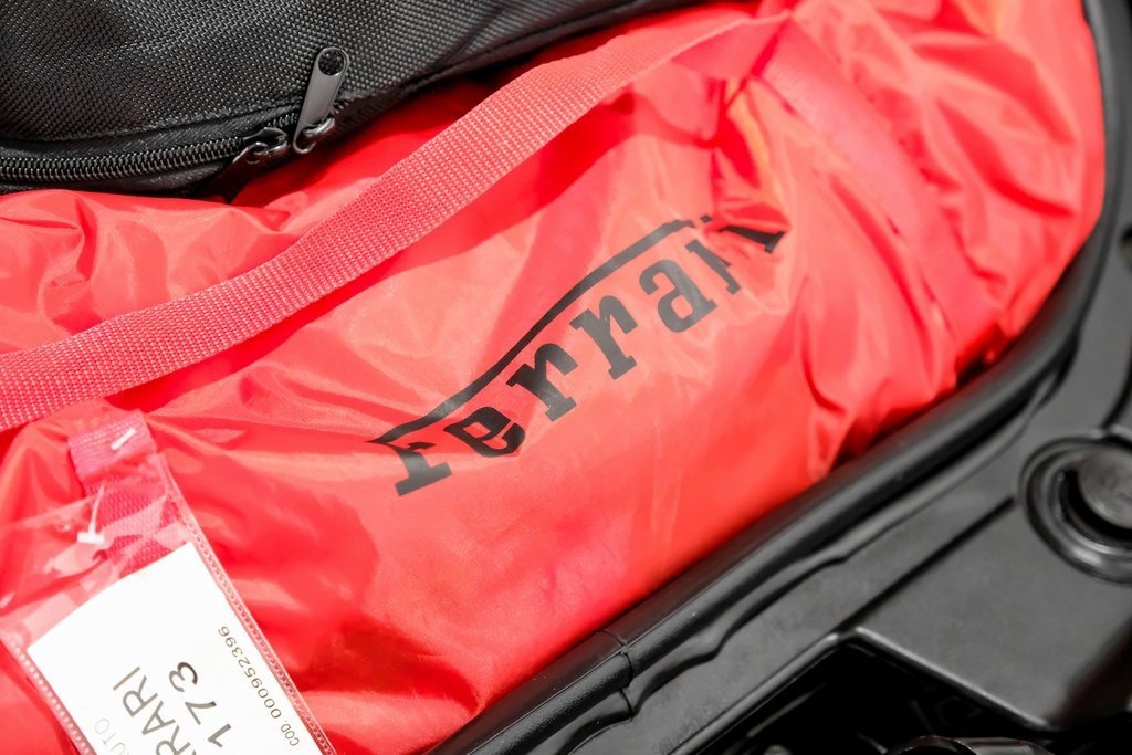 Used 2022 Ferrari SF90 Spider image 45