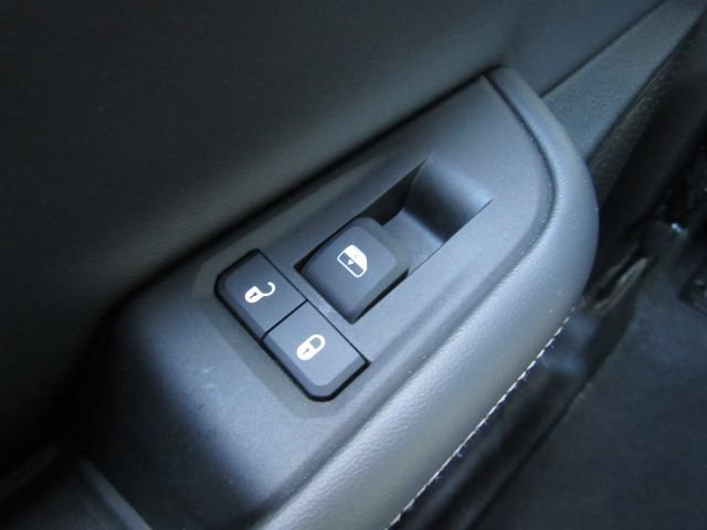 Used 2025 Jeep Grand Cherokee Altitude AWD/4WD image 31