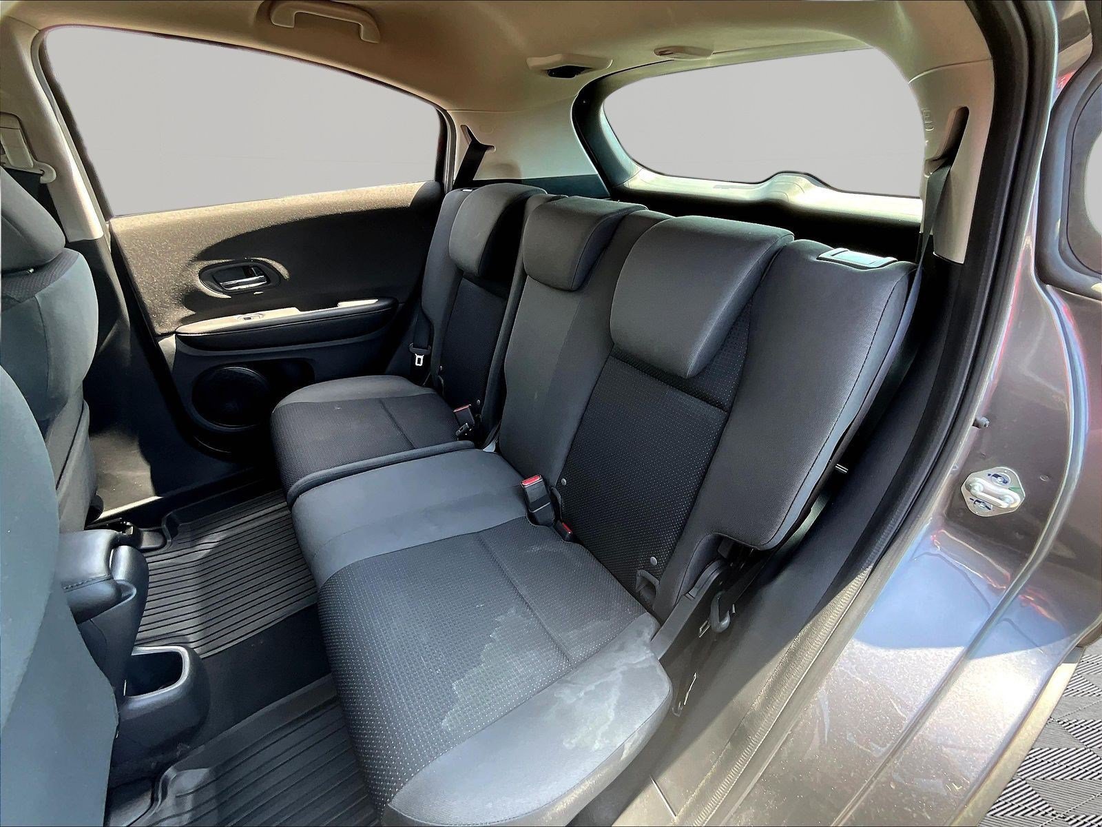 Used 2021 Honda HR-V LX image 22
