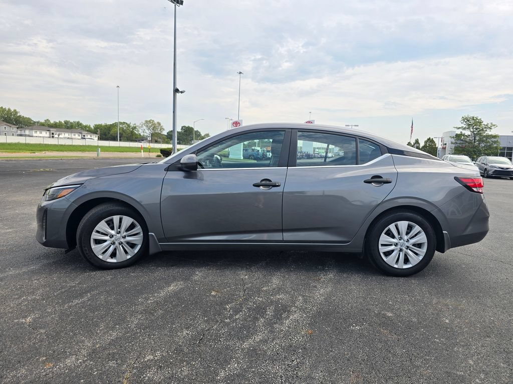 Used 2025 Nissan Sentra S FWD image 10