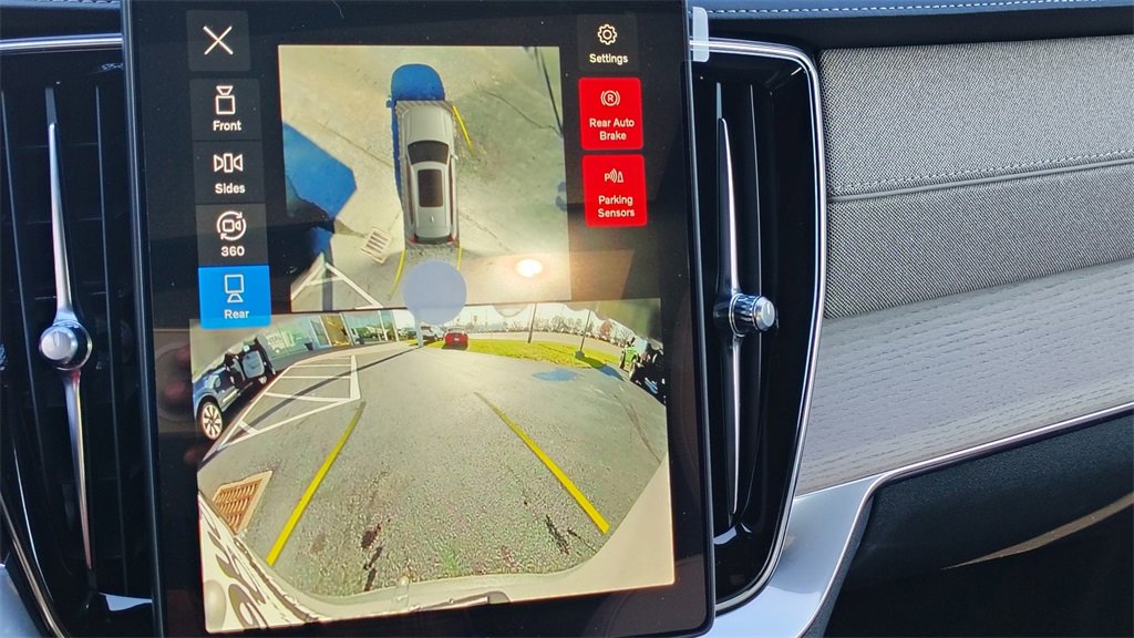 New 2026 Volvo XC90 B6 Plus image 22