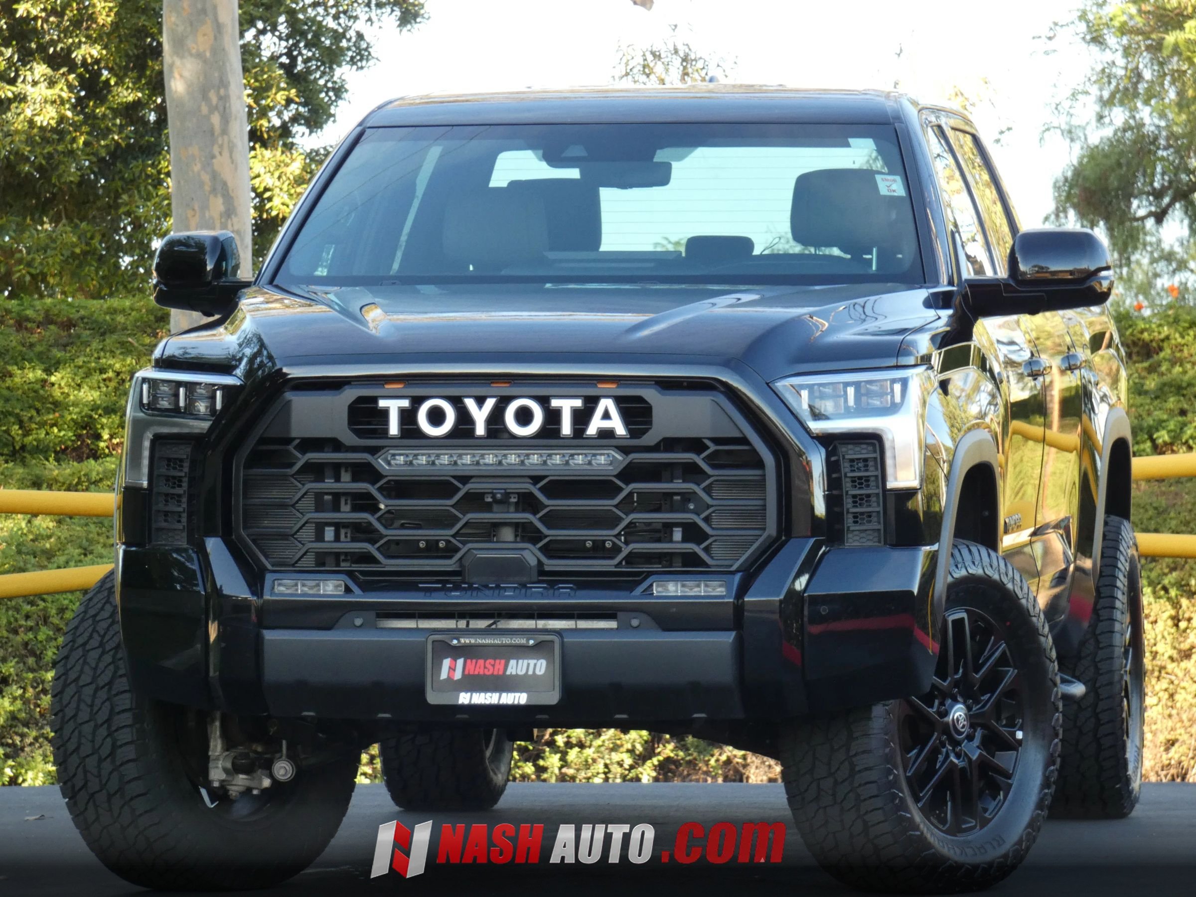 Used 2026 Toyota Tundra Limited AWD/4WD image 4