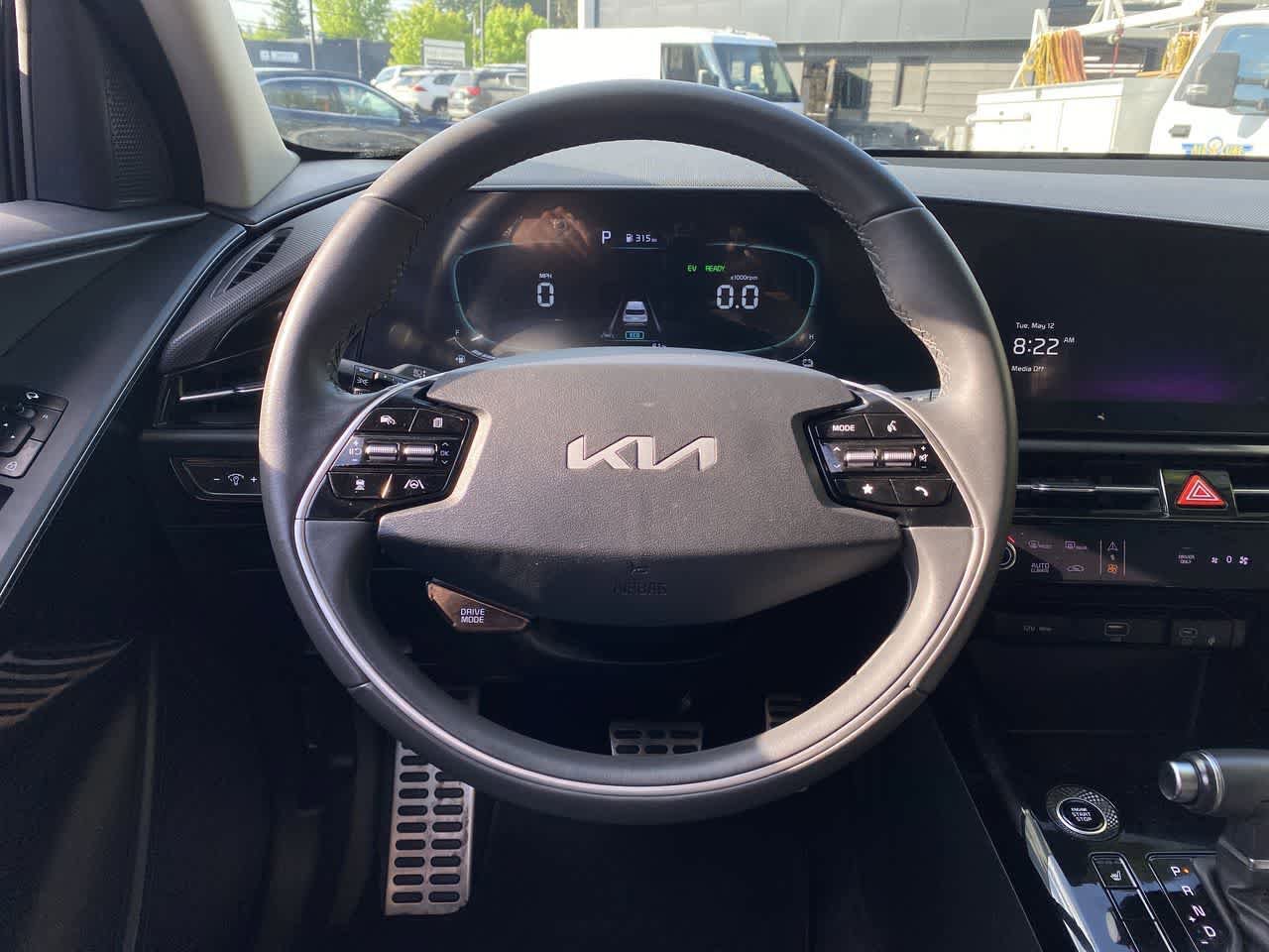 Used 2023 Kia Niro EX Touring FWD image 20