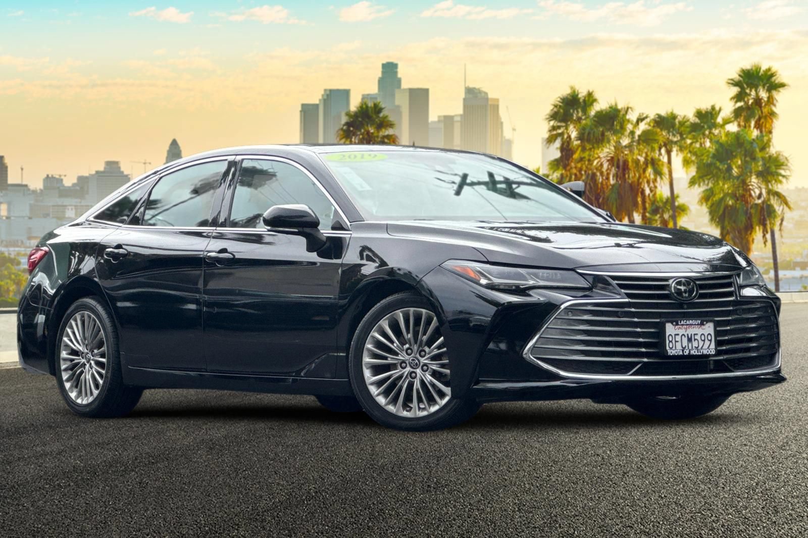 Used 2019 Toyota Avalon Limited w/ Advanced Safety Package FWD image 2