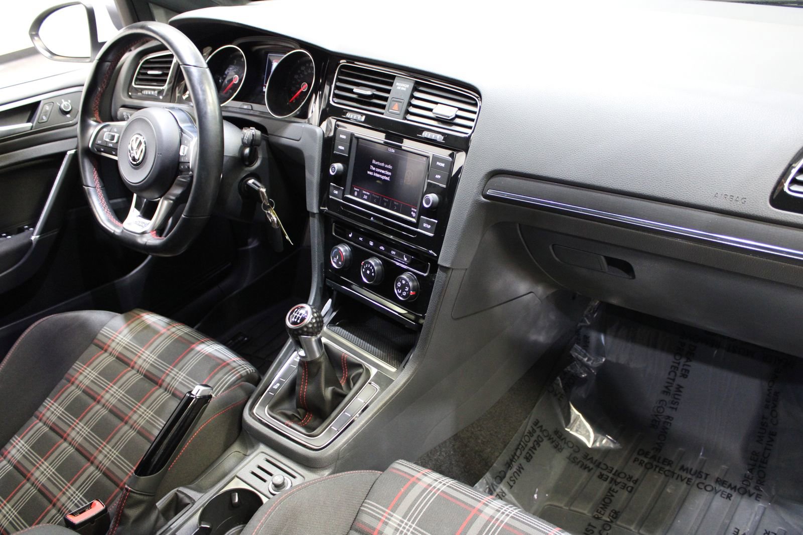 Used 2018 Volkswagen GTI S image 33