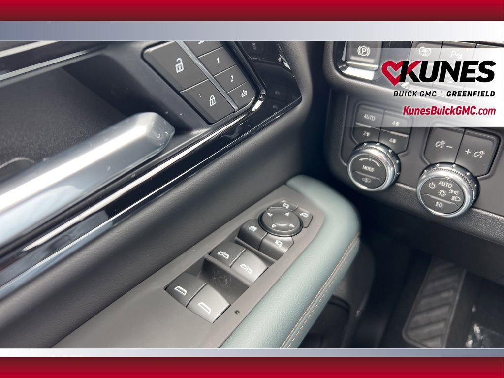 New 2026 GMC Yukon XL AT4 image 25